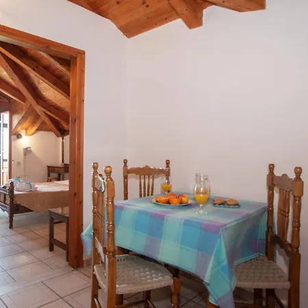 Apartament Arpyia *